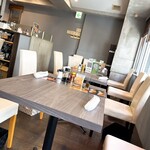 鍋・海鮮居酒屋 伊勢海老 たくと - 店内