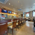 ヤミー ハワイアンバーベキュー - 店内