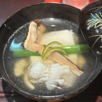 祇園 なん波 - 胡麻豆腐　松茸　鱧のお椀