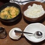 びっくりドンキー - 料理写真:卵かけ