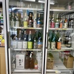 金の井酒造(株) - ドリンク写真:直売所でのラインナップ