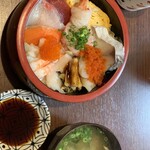 海鮮どんぶり専門店　海鮮隊 - 