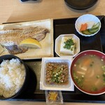 なか里 - 赤鯛焼魚定食　680円