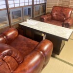 The 34Sassys - 店内