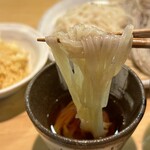 石臼挽き手打 蕎楽亭 - こんなひやむぎ見たことない！