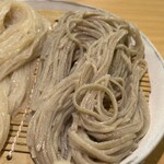 石臼挽き手打 蕎楽亭 - 蕎麦も光ってます！