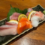 海鮮料理＆47都道府県日本酒 個室居酒屋 六雁-mutsukari- - 