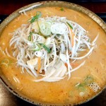 あじわい食堂 - 料理写真:味わいラーメン(970円也) 左曲がりのダンディー…(笑)
