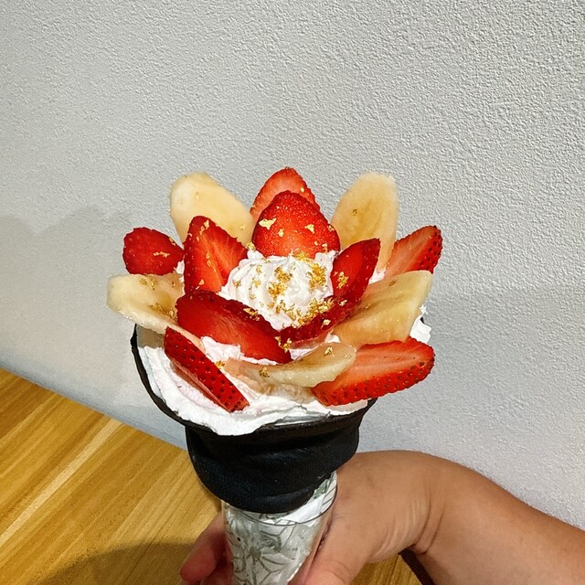 Takesumi Crepe &amp; Acai Bowl Kyoto Arashiyama Seasons photo 5