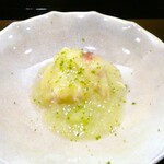 322533024 - 銀杏のすり流しと湯葉