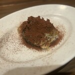 ダブリュー青山 ザ セラーアンドグリル - 