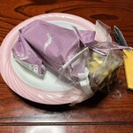 やまり菓子舗 - ◾️切ったあとは当然こんなよー｡･ﾟ･(ﾉД`)･ﾟ･｡