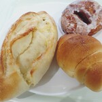 Heart Bread ANTIQUE - 料理写真:パン3点