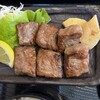 美食や やま信 - サイコロステーキ御膳