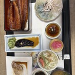 海の駅 - うなぎが、ドカンと贅沢に1尾！！