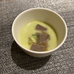 sardexka - マクワウリガスパチョ、キュウリマリネ、イワシのパテ