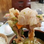 푸도코토 타비토 키친 - 具材リフト