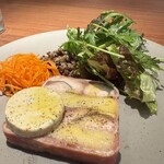 Kamekichi - 紀州産サバと黄爵芋のテリーヌ