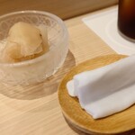 松寿司 たにがわ - ガリと指拭くやつ