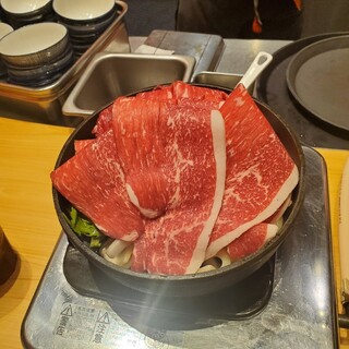 Sukiyakiです Kobe beef Sukiyaki mail order | Kobe Motomachi Tatsuya | 神戸牛の