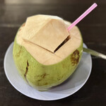 Pupen Seafood - มะพร้าวอ่อน
            Young Coconut