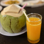 Pupen Seafood - น้ำส้มคื้นสด
            ORANGE JUICE