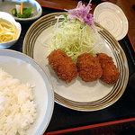 とんかつ ひのや - かにコロッケ定食850円
