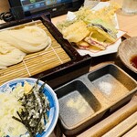 万治堂 - 『穴子一本天麩羅稲庭うどん』
3,300円