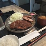 九州博多料理 なべ音 - 相盛カツ定食