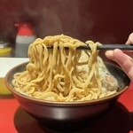 ラーメン二郎 - 豚1枚ラーメン、つけ麺味、生たまご、野菜少なめ
