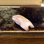 鮨処 乾杯 - 夏鰤