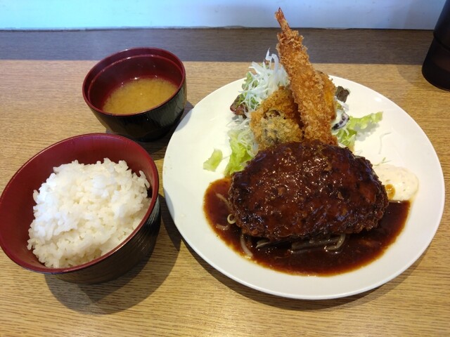 Cafe Sakae