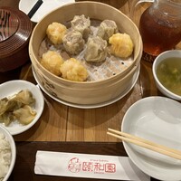 個室中華 頤和園 溜池山王店 - 