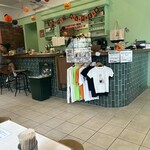 MILLION DOLLAR ICECREAM PARLOR - 