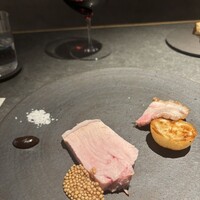 malca - 北海道産シュベーヴィッシュ豚(どろぶた)ロース、炭火焼
                    黒ニンニクとバルサミコ　スペイン塩