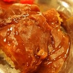 カレーショップ インデアン - インデアンカツにホットオイルをかけてみた