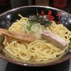 東京油組総本店 - 辛味噌油そば 並盛り。見た目はノーマルの油そばと変わらず、一瞬戸惑いましたが、丼の底に豆板醤ベースの辛味噌がしっかりと仕込まれています、