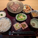 仙台牛たん 伊達サーモン 三代目 文治 コースカベイサイドストアーズ店 - 