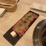 お肉屋さんが『君に、焼いて揚げる。』 - 