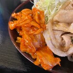 ニュージーポーク - 食べ放題キムチ。