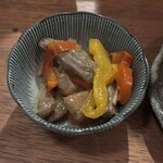 創作居酒屋428 - 突き出し　青椒肉絲？