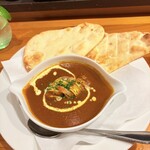 ななくさ食堂 - オマールエビブイヨンのカレー
ナン付き(1,800円)