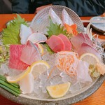 ふじけん　 中洲店 - お刺身盛り合わせ
