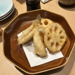 うなぎの中庄 - 蓮根とキスの天ぷら。ホクホクで美味しかったです