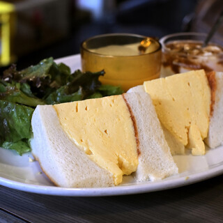 喫茶 マドラグ_0