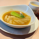 中国料理 旬輝 - フカヒレのデカさよ♪そしてこの餡がまた美味い！味変は赤酢