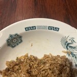 上海食堂 - お皿が2箇所も欠けていて悲しかったです。多くの普通は共通ではないものです
