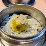 中国料理 旬輝 - しゅうまい。味付けが前より濃くなって好き