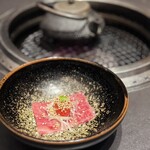 煌 焼肉 - サーロインと和牛スープ