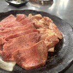 焼肉 梅里